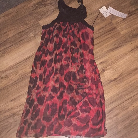 Short dress - Picture 1 of 3